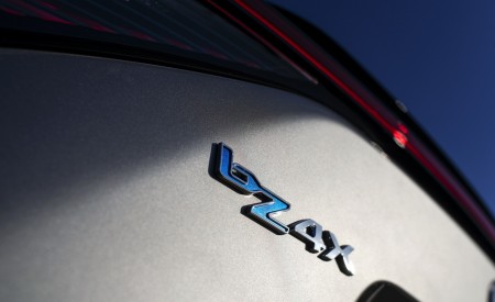 2023 Toyota bZ4X Limited AWD Badge Wallpapers 450x275 (175)