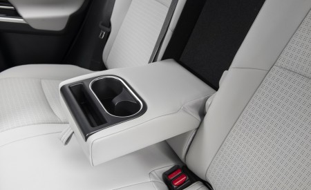 2023 Toyota bZ4X Limited AWD Interior Detail Wallpapers 450x275 (221)