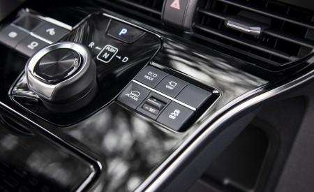 2023 Toyota bZ4X Limited AWD Interior Detail Wallpapers 450x275 (217)