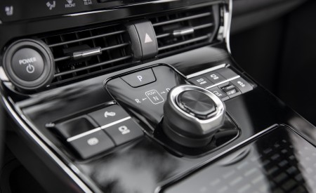 2023 Toyota bZ4X Limited AWD Interior Detail Wallpapers 450x275 (203)