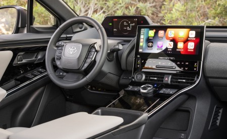 2023 Toyota bZ4X Limited AWD Interior Wallpapers 450x275 (185)