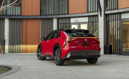 2023 Toyota bZ4X Limited AWD Rear Wallpapers 450x275 (23)