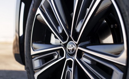 2023 Toyota bZ4X Limited AWD Wheel Wallpapers 450x275 (162)