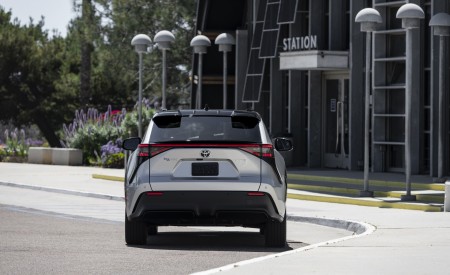 2023 Toyota bZ4X Limited FWD Rear Wallpapers 450x275 (64)