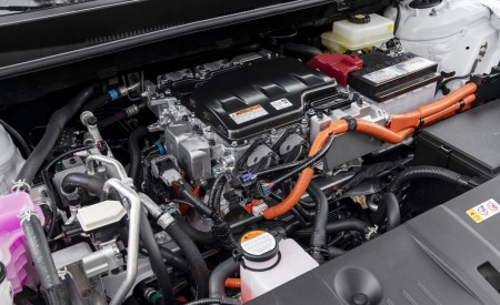 2023 Toyota bZ4X XLE FWD Engine Wallpapers 450x275 (68)