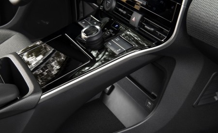 2023 Toyota bZ4X XLE FWD Interior Detail Wallpapers 450x275 (79)