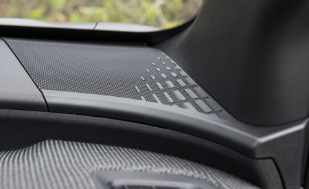 2023 Toyota bZ4X XLE FWD Interior Detail Wallpapers 450x275 (96)