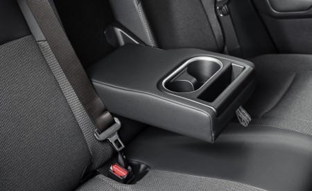 2023 Toyota bZ4X XLE FWD Interior Detail Wallpapers 450x275 (99)