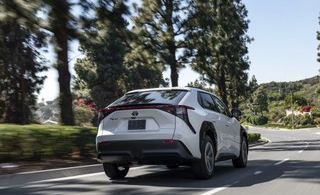 2023 Toyota bZ4X XLE FWD Rear Wallpapers 450x275 (9)