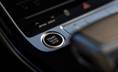 2022 Audi A8 (Color: Firmament Blue; US-Spec) Interior Detail Wallpapers 450x275 (57)