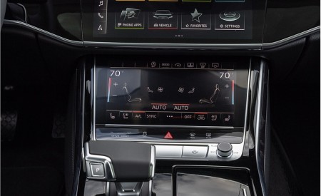 2022 Audi A8 (Color: Firmament Blue; US-Spec) Interior Detail Wallpapers 450x275 (59)