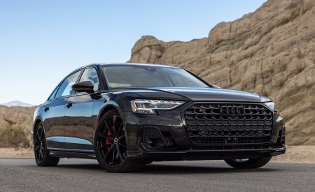 2022 Audi S8 (Color: Vesuvius Gray; US-Spec) Front Three-Quarter Wallpapers 450x275 (24)