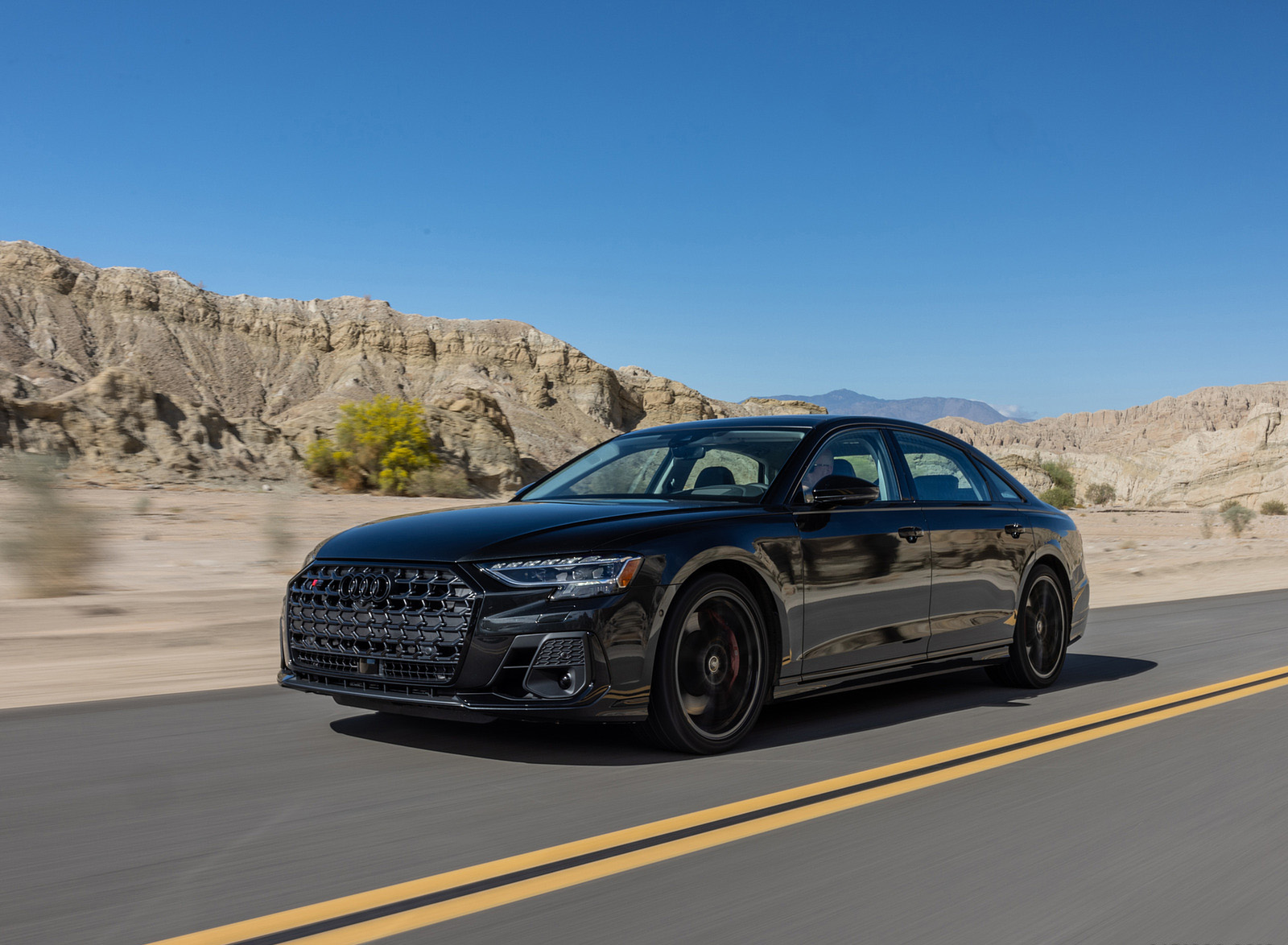 2022 Audi S8 (Color: Vesuvius Gray; US-Spec) Front Three-Quarter Wallpapers (3)