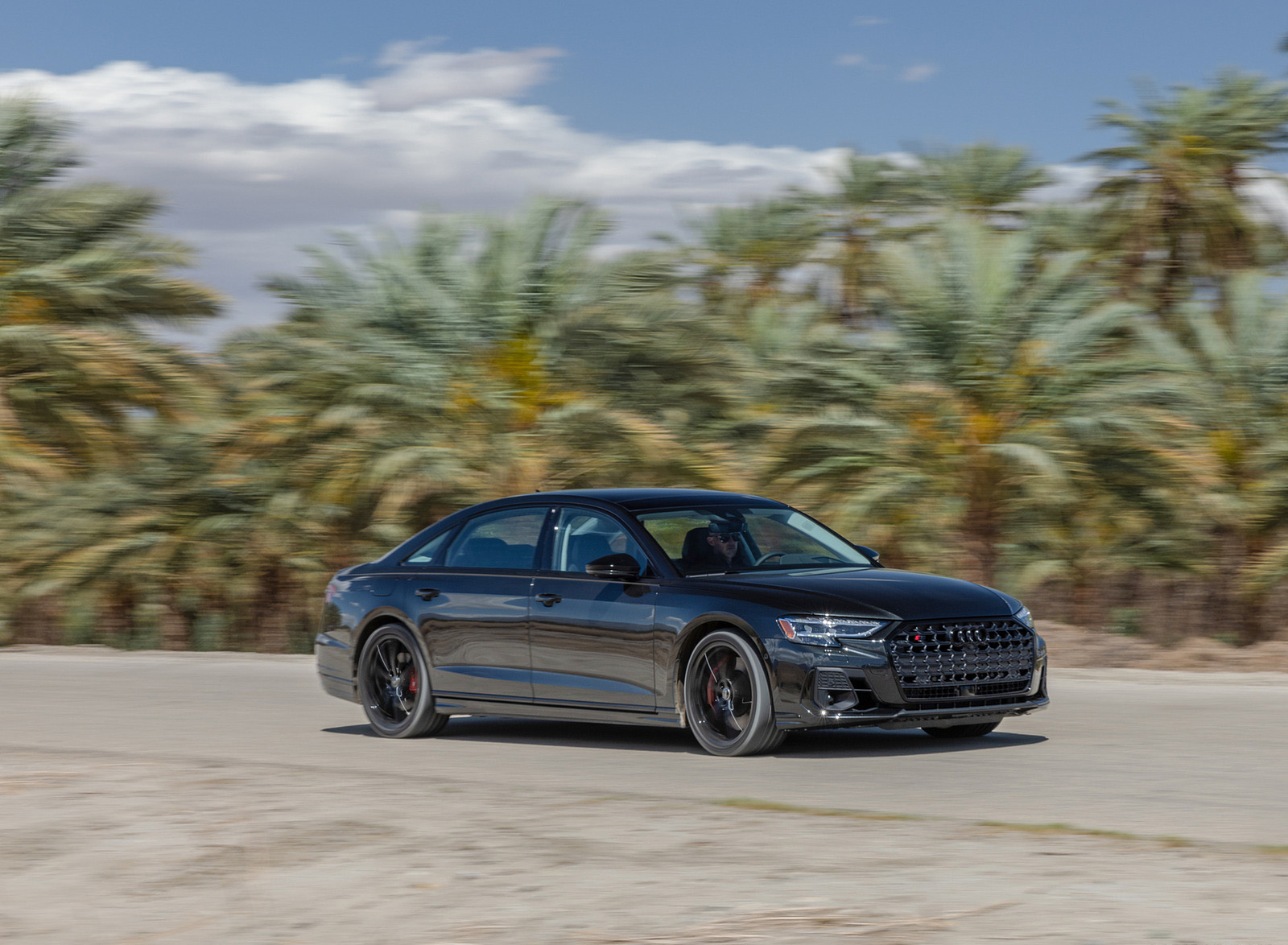 2022 Audi S8 (Color: Vesuvius Gray; US-Spec) Front Three-Quarter Wallpapers (13)