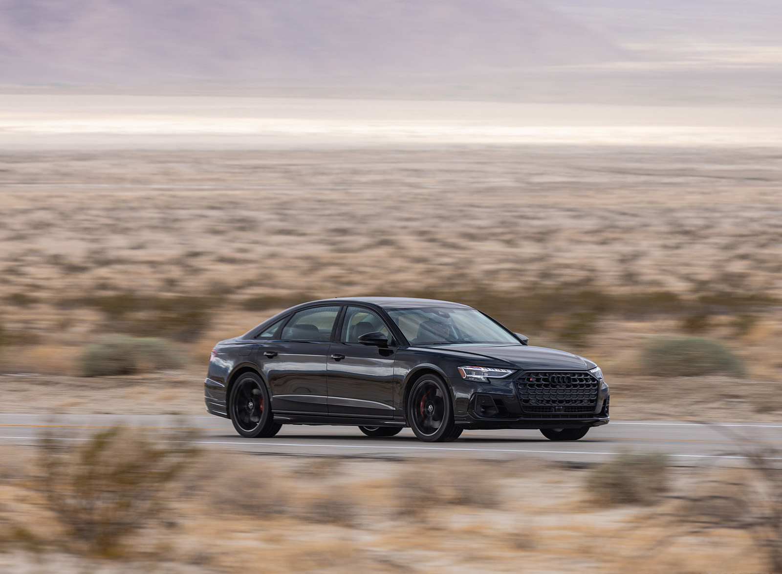 2022 Audi S8 (Color: Vesuvius Gray; US-Spec) Front Three-Quarter Wallpapers (10)