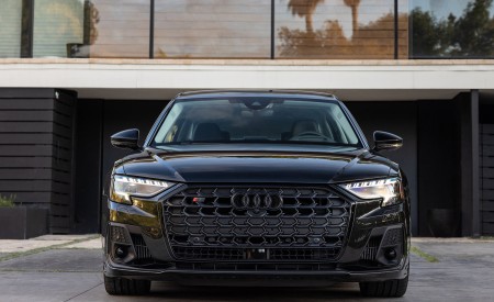 2022 Audi S8 (Color: Vesuvius Gray; US-Spec) Front Wallpapers 450x275 (32)