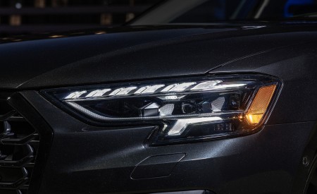 2022 Audi S8 (Color: Vesuvius Gray; US-Spec) Headlight Wallpapers 450x275 (41)