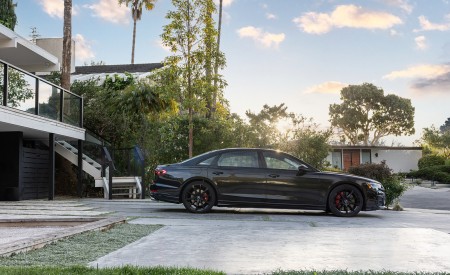 2022 Audi S8 (Color: Vesuvius Gray; US-Spec) Side Wallpapers 450x275 (33)