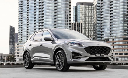 2022 Ford Escape PHEV AU version Front Three-Quarter Wallpapers 450x275 (9)