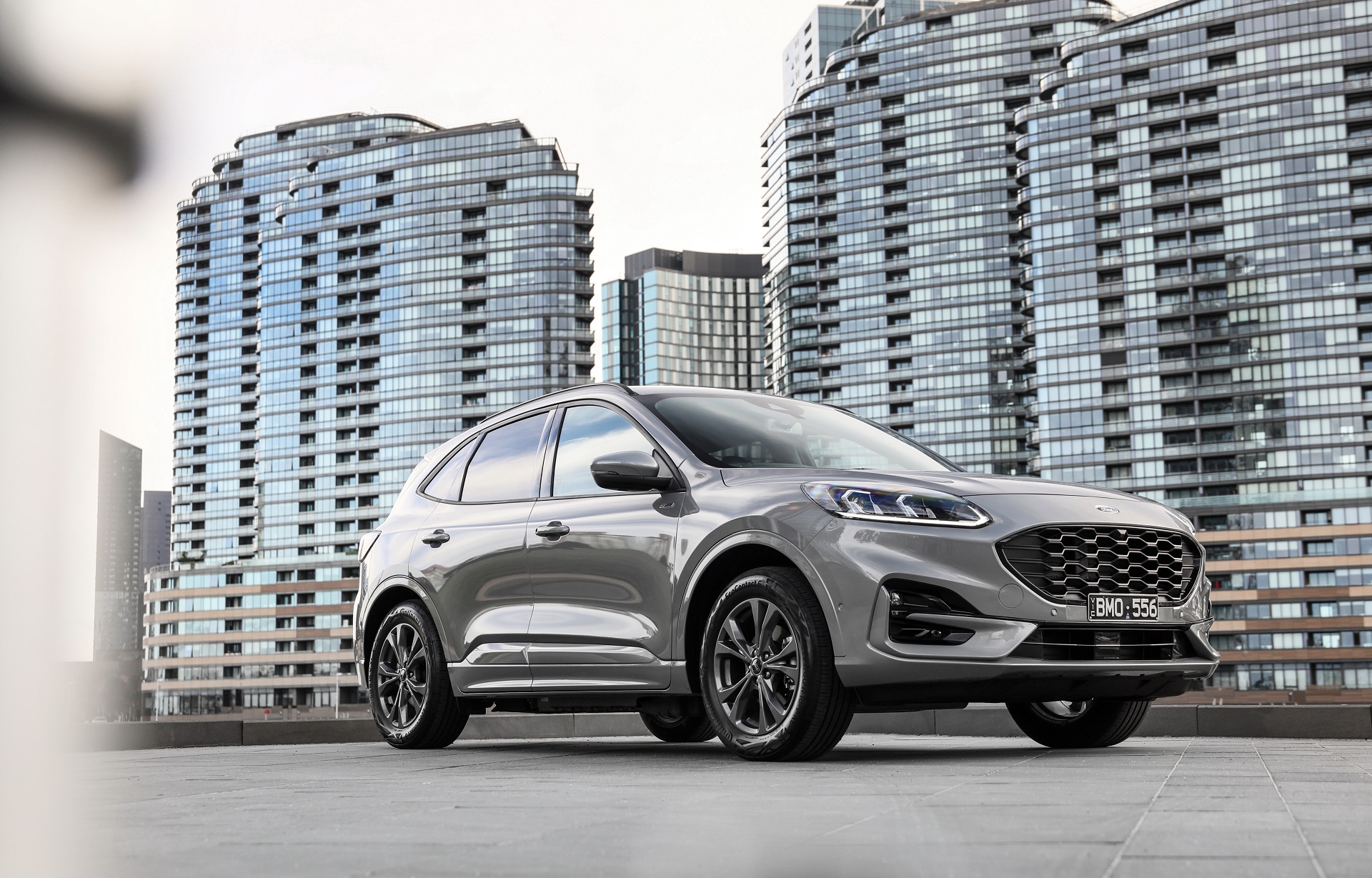 2022 Ford Escape PHEV AU version Front Three-Quarter Wallpapers (13)