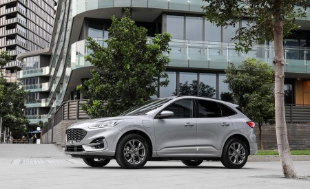 2022 Ford Escape PHEV AU version Front Three-Quarter Wallpapers 450x275 (6)