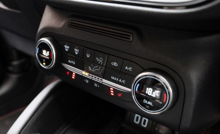 2022 Ford Escape PHEV AU version Interior Detail Wallpapers  450x275 (184)