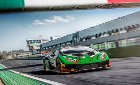 2022 Lamborghini Huracan GT3 EVO2 Front Wallpapers 450x275 (4)
