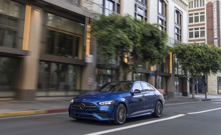 2022 Mercedes-Benz C-Class (US-Spec) Front Three-Quarter Wallpapers 450x275 (25)