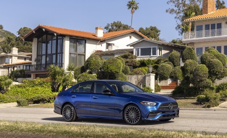 2022 Mercedes-Benz C-Class (US-Spec) Front Three-Quarter Wallpapers 450x275 (40)
