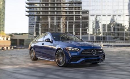 2022 Mercedes-Benz C-Class (US-Spec) Front Three-Quarter Wallpapers 450x275 (27)