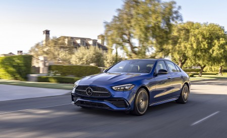 2022 Mercedes-Benz C-Class (US-Spec) Front Three-Quarter Wallpapers 450x275 (6)