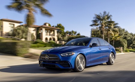 2022 Mercedes-Benz C-Class (US-Spec) Front Three-Quarter Wallpapers 450x275 (21)