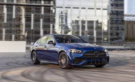 2022 Mercedes-Benz C-Class (US-Spec) Front Three-Quarter Wallpapers 450x275 (29)