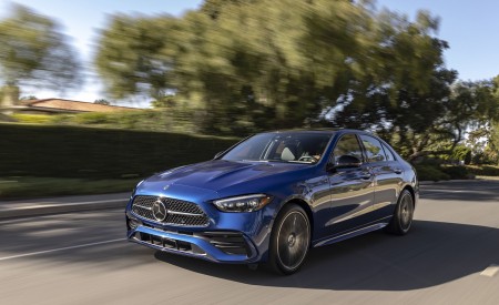 2022 Mercedes-Benz C-Class (US-Spec) Front Three-Quarter Wallpapers 450x275 (9)