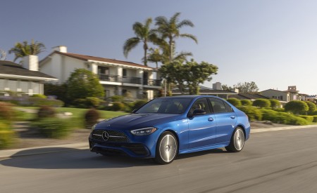 2022 Mercedes-Benz C-Class (US-Spec) Front Three-Quarter Wallpapers 450x275 (18)