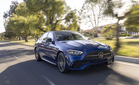 2022 Mercedes-Benz C-Class (US-Spec) Front Three-Quarter Wallpapers 450x275 (16)