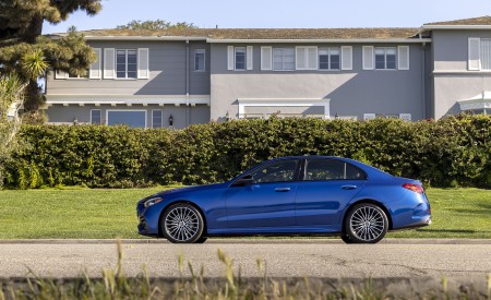 2022 Mercedes-Benz C-Class (US-Spec) Side Wallpapers 450x275 (46)