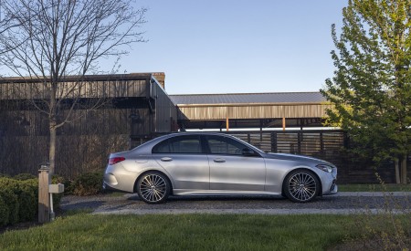 2022 Mercedes-Benz C-Class (US-Spec) Side Wallpapers 450x275 (87)