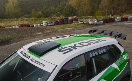 2022 Skoda Afriq Concept Roof Wallpapers 450x275 (21)