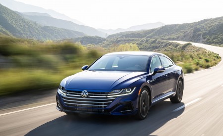 2022 Volkswagen Arteon Front Three-Quarter Wallpapers 450x275 (3)