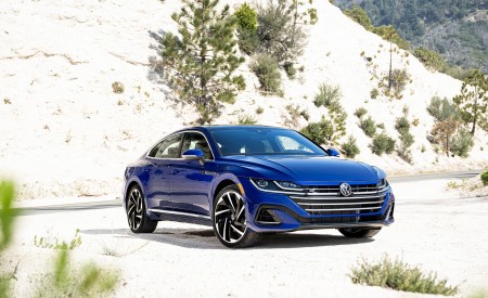 2022 Volkswagen Arteon Front Three-Quarter Wallpapers 450x275 (18)