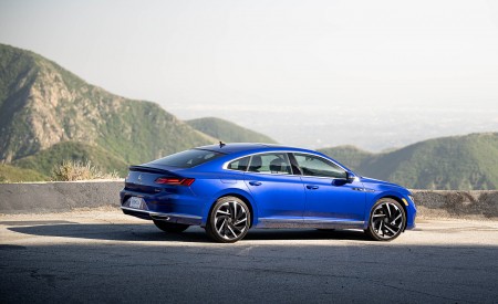 2022 Volkswagen Arteon Rear Three-Quarter Wallpapers 450x275 (24)