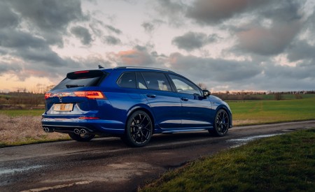 2022 Volkswagen Golf R Estate UK version Rear Three-Quarter Wallpapers  450x275 (21)