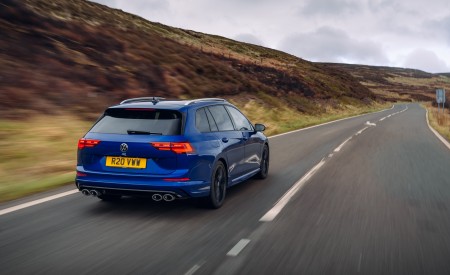 2022 Volkswagen Golf R Estate UK version Rear Three-Quarter Wallpapers  450x275 (8)