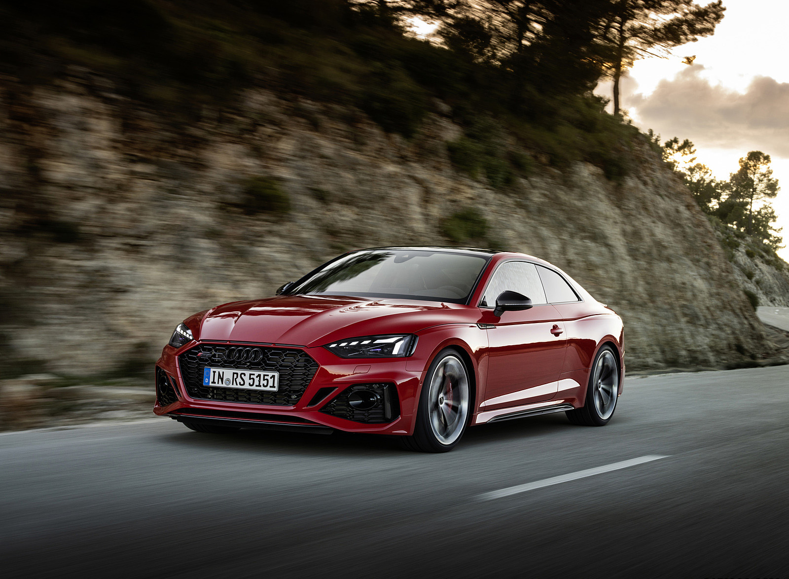 2023 Audi RS 5 Coupé Competition Plus (Color: Tango Red) Front Three-Quarter Wallpapers (14)