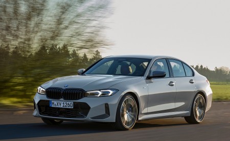 2023 BMW 3 Series Front Three-Quarter Wallpapers 450x275 (13)