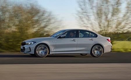 2023 BMW 3 Series Side Wallpapers 450x275 (16)