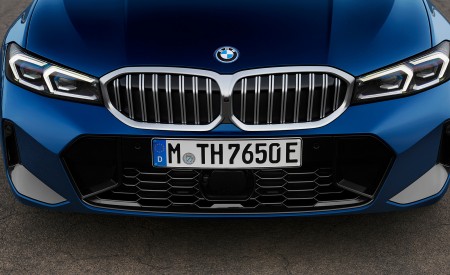 2023 BMW 3 Series Touring Grille Wallpapers 450x275 (23)