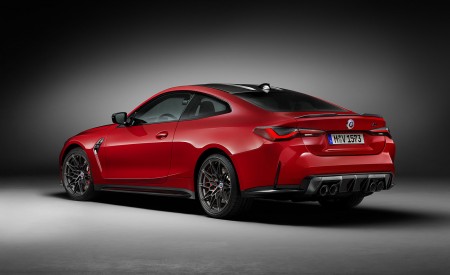 2023 BMW M4 50 Jahre BMW M Rear Three-Quarter Wallpapers 450x275 (4)
