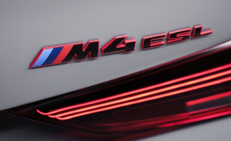 2023 BMW M4 CSL Badge Wallpapers 450x275 (124)
